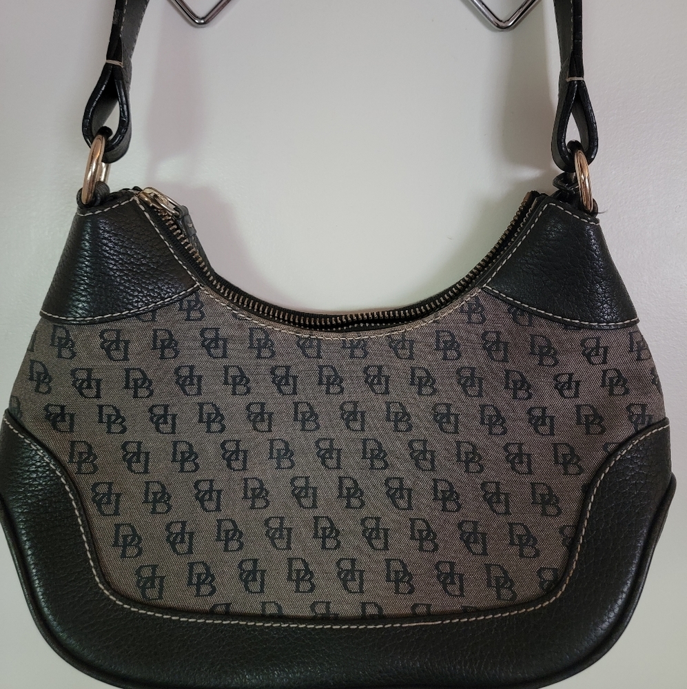Dooney & Bourke Purse